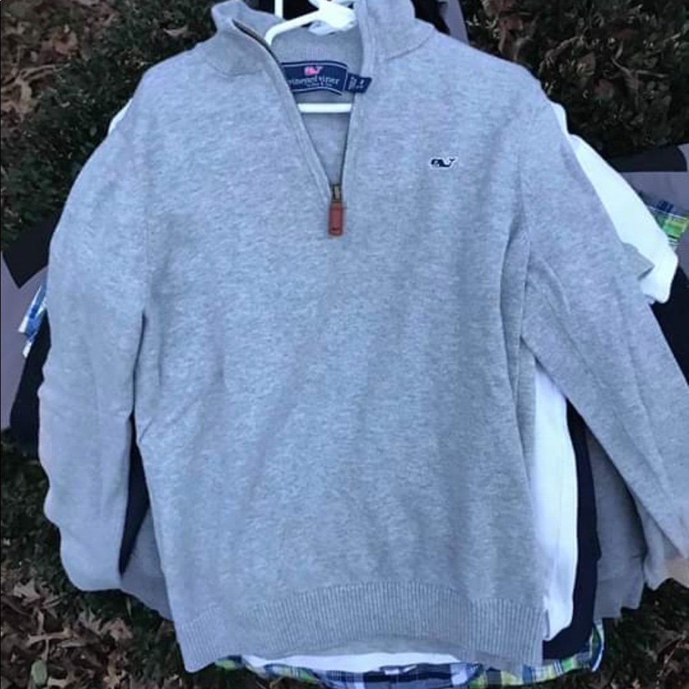 Vineyard Vines all season sweater